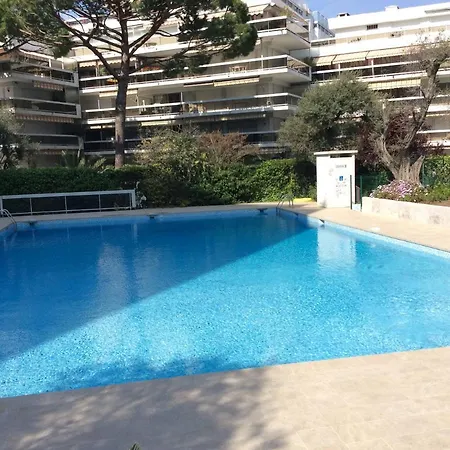 Au Soleil D'antibes * 昂蒂布